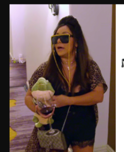 jersey shore family vacation nicole polizzi glasses