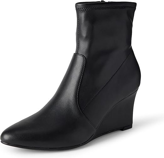 Abbott Elementary Season 5 Quinta Brunson Black leather boots